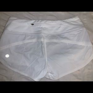 LULULEMON speed up short 2.5